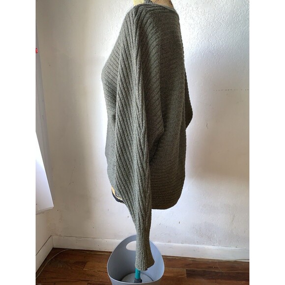 So Womens Knit Sweater Top Size MED Green Round Neck Long Dolman Sleeves - Picture 5 of 10